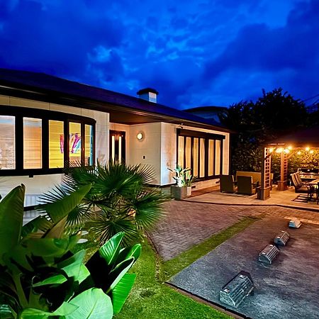 弓ヶ浜海水浴場徒歩1分! 一棟貸別荘! Yumigahama Beach House & Bbq! Minamiizu Exterior photo