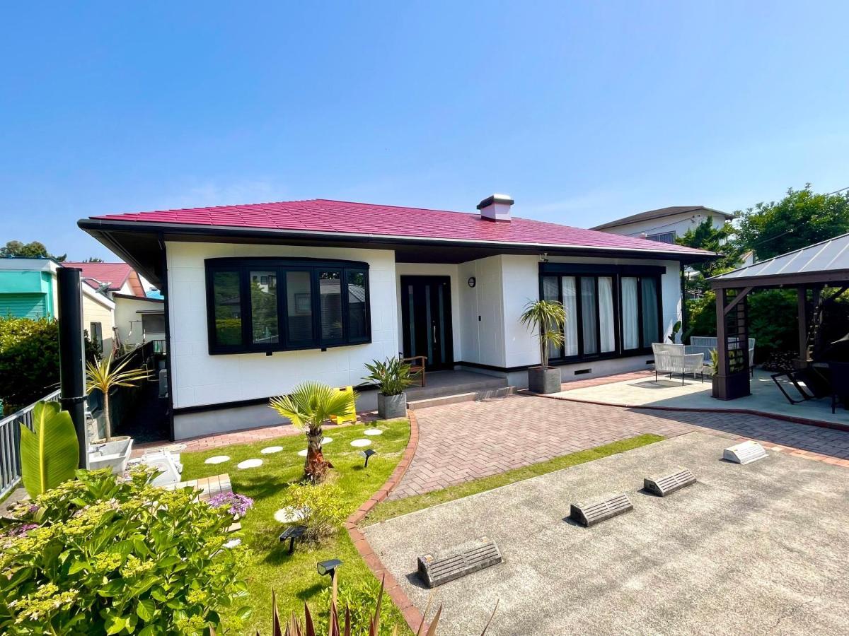 弓ヶ浜海水浴場徒歩1分! 一棟貸別荘! Yumigahama Beach House & Bbq! Minamiizu Exterior photo